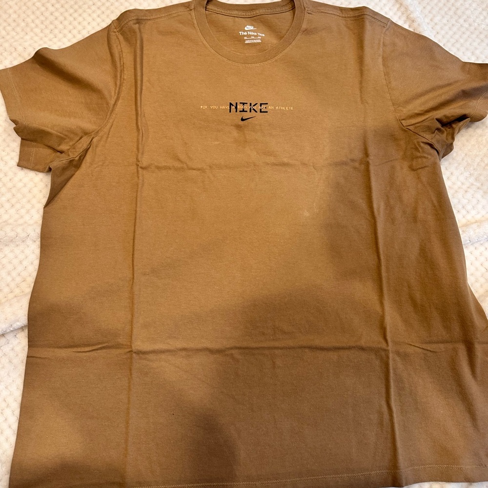 Mens Nike tee